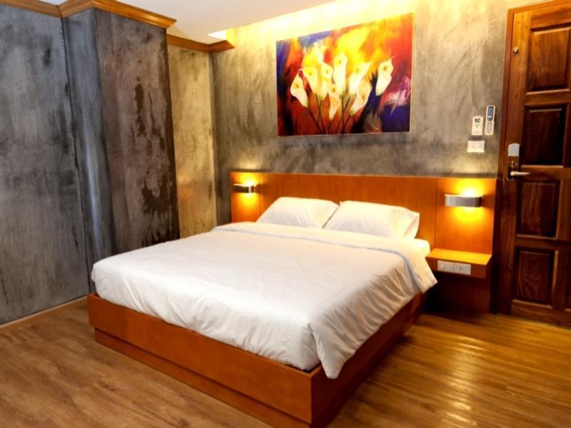 Chaphone Guesthouse Phuket Exterior photo
